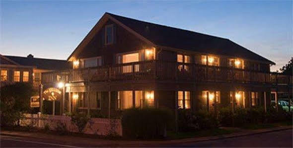 Seaside Inn Фалмът Екстериор снимка